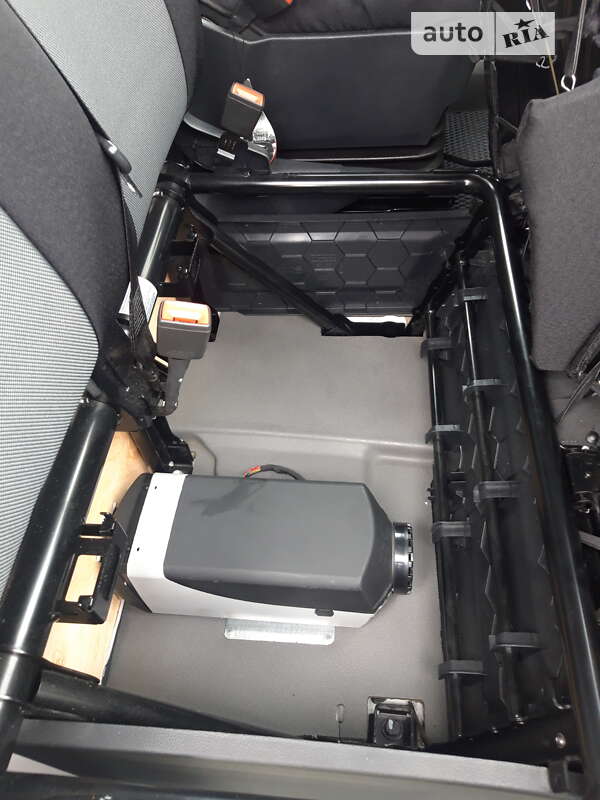 Грузопассажирский фургон Volkswagen Crafter 2018 в Киеве