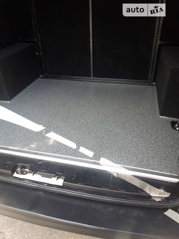 Грузопассажирский фургон Volkswagen Crafter 2018 в Киеве