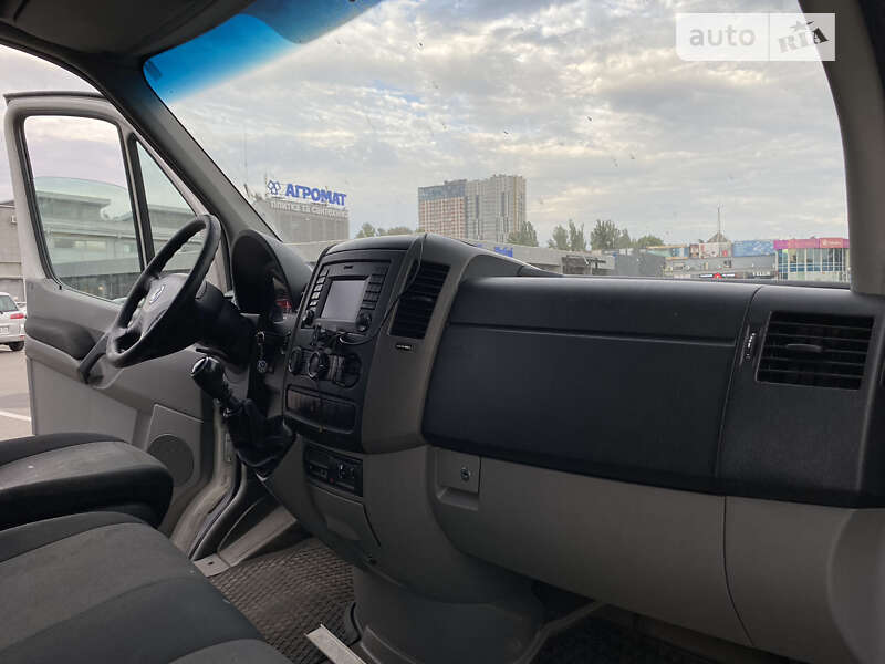 Вантажний фургон Volkswagen Crafter 2015 в Києві