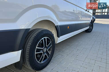 Грузовой фургон Volkswagen Crafter 2017 в Ужгороде