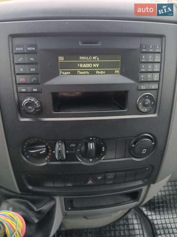 Вантажний фургон Volkswagen Crafter 2016 в Києві фото 20 Вантажний фургон Volkswagen Crafter 2016 в Києві