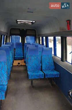 Пригородный автобус Volkswagen Crafter 2012 в 