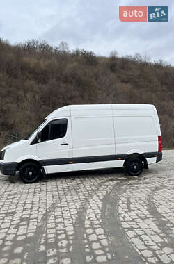 Вантажний фургон Volkswagen Crafter 2012 в Ужгороді