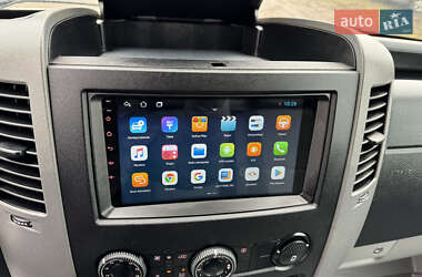 Грузовой фургон Volkswagen Crafter 2016 в 