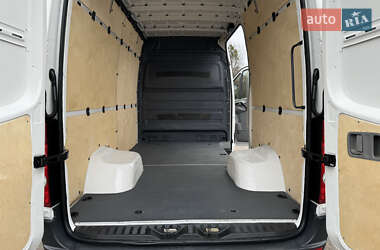Грузовой фургон Volkswagen Crafter 2016 в 