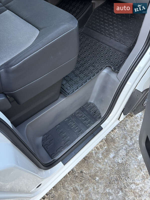 Грузопассажирский фургон Volkswagen Crafter 2019 в Днепре