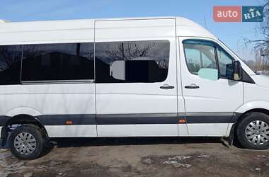 Приміський автобус Volkswagen Crafter 2011 в Броварах