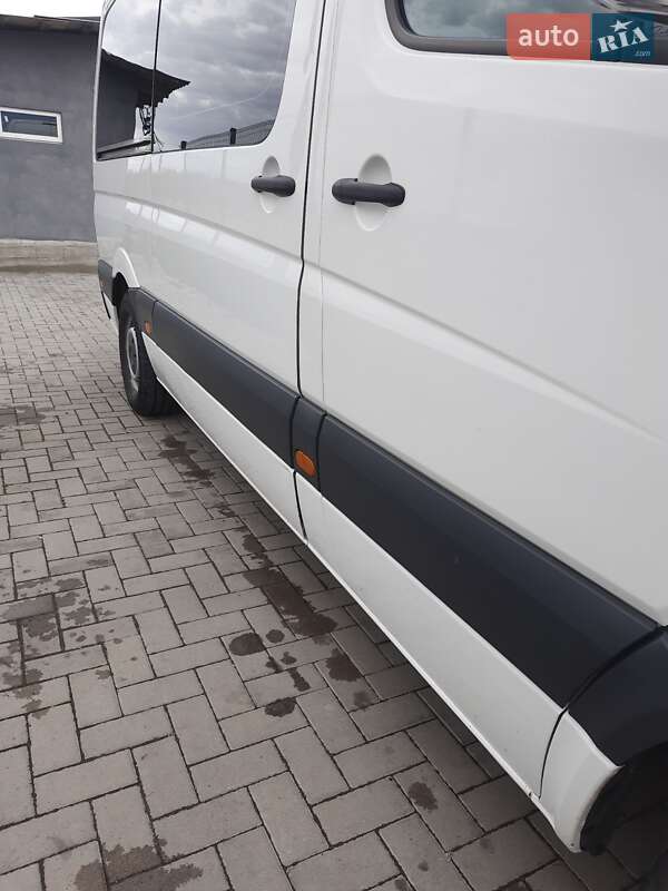 Микроавтобус Volkswagen Crafter 2011 в Тячеве