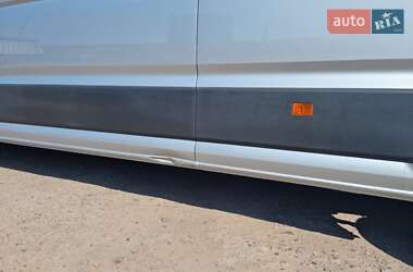 Грузовой фургон Volkswagen Crafter 2020 в 