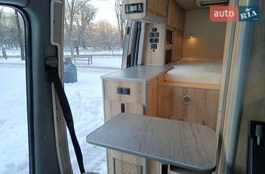 Дом на колесах Volkswagen Crafter 2008 в 