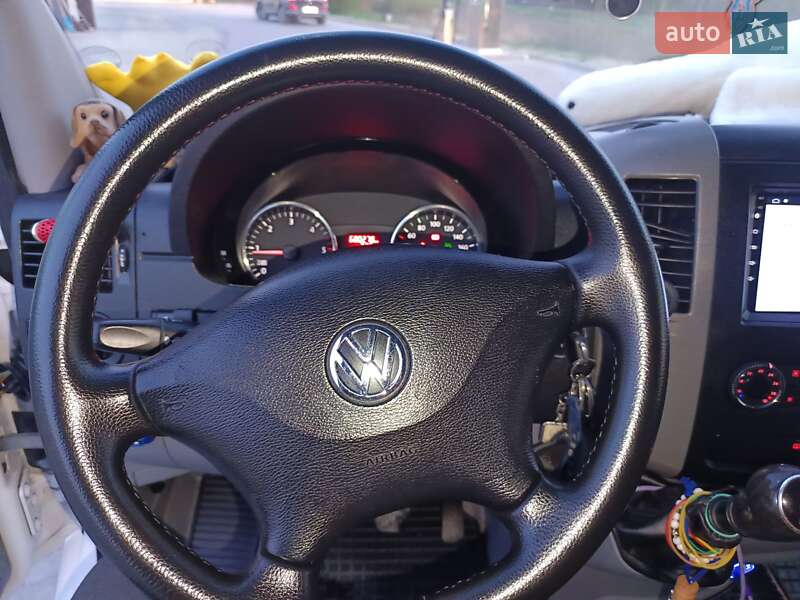 Микроавтобус Volkswagen Crafter 2013 в Старой Выжевке