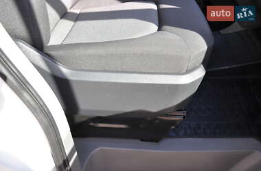 Грузовой фургон Volkswagen Crafter 2022 в 