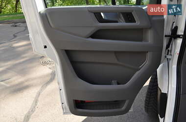 Грузовой фургон Volkswagen Crafter 2022 в 