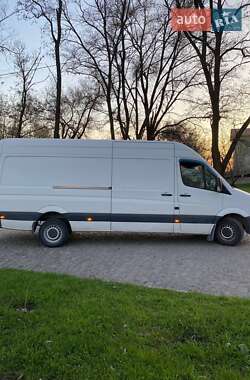 Вантажний фургон Volkswagen Crafter 2014 в 