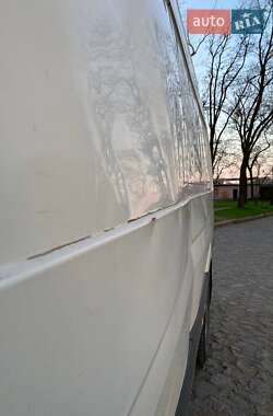 Вантажний фургон Volkswagen Crafter 2014 в 
