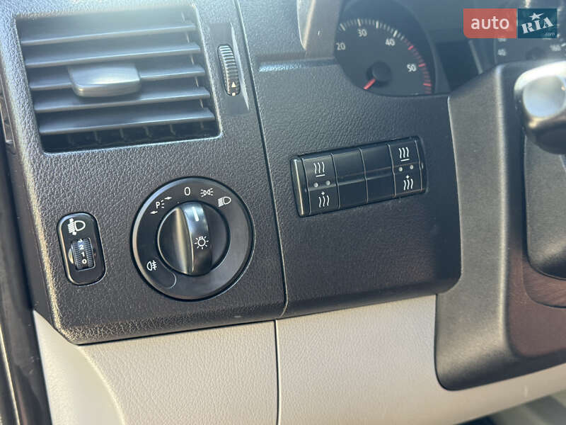 Вантажний фургон Volkswagen Crafter 2010 в Миколаєві