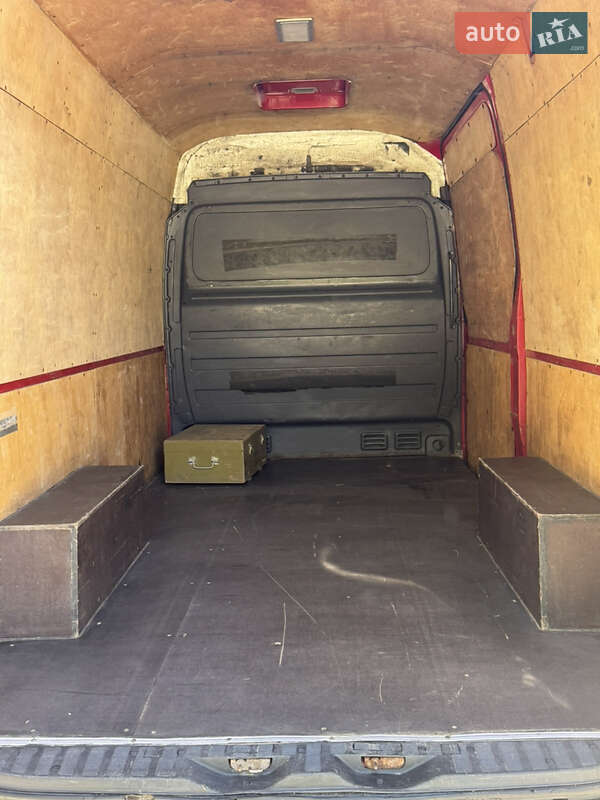 Вантажний фургон Volkswagen Crafter 2010 в Миколаєві