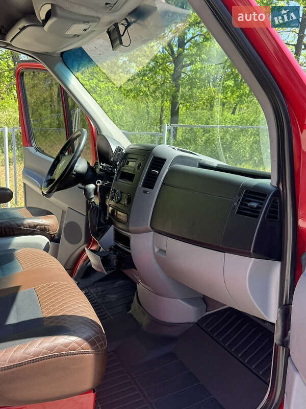 Вантажний фургон Volkswagen Crafter 2010 в Миколаєві