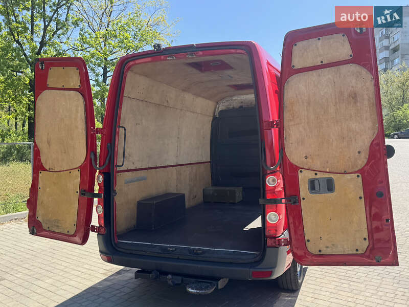 Вантажний фургон Volkswagen Crafter 2010 в Миколаєві