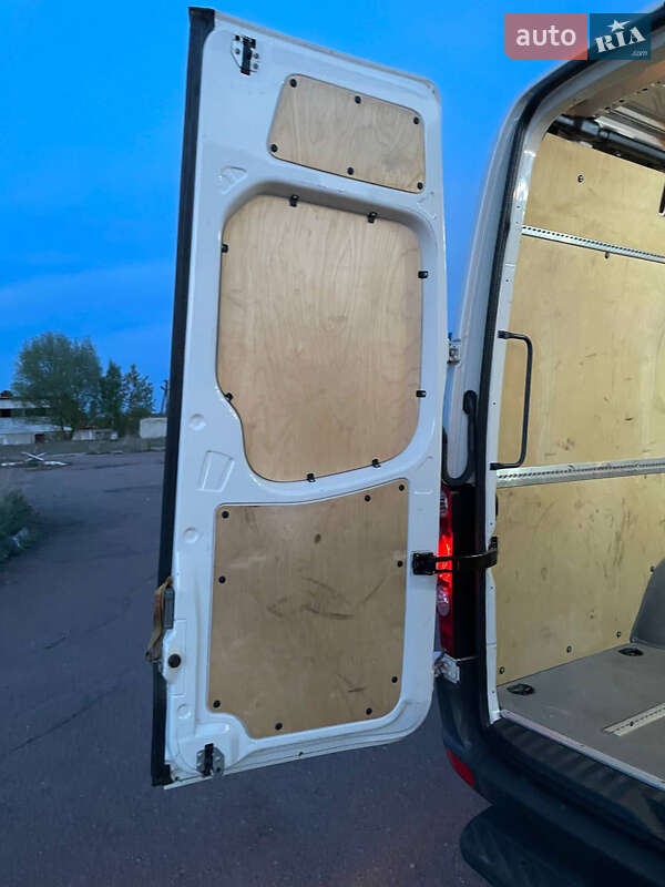 Грузовой фургон Volkswagen Crafter 2016 в Овруче