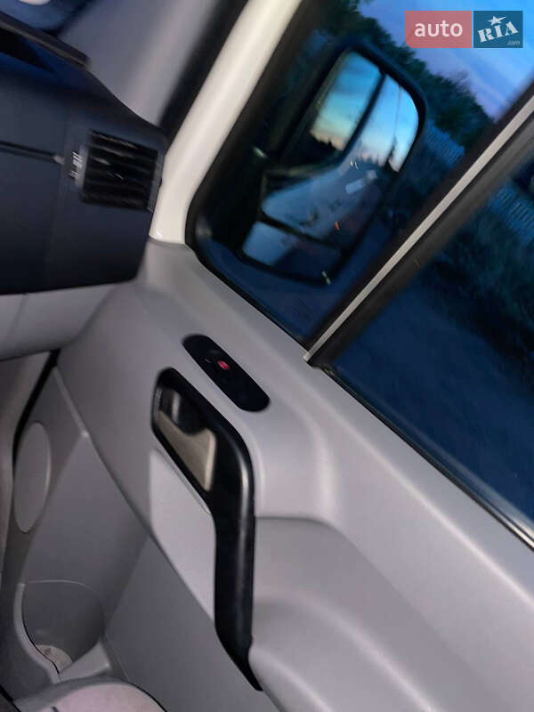 Грузовой фургон Volkswagen Crafter 2016 в Овруче