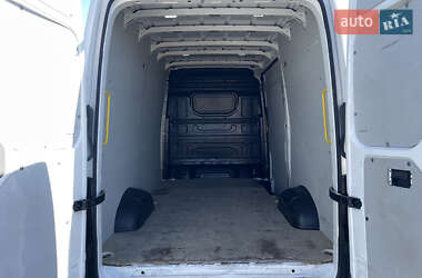 Грузовой фургон Volkswagen Crafter 2021 в 