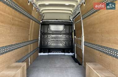 Грузовой фургон Volkswagen Crafter 2020 в 