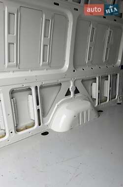 Грузовой фургон Volkswagen Crafter 2014 в 