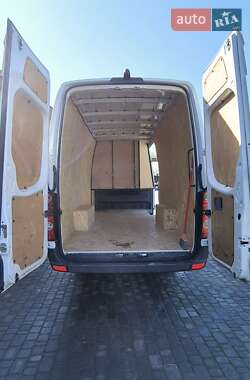 Грузовой фургон Volkswagen Crafter 2016 в 