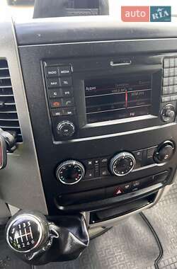 Вантажопасажирський фургон Volkswagen Crafter 2015 в 
