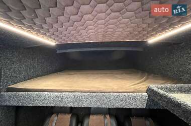 Вантажопасажирський фургон Volkswagen Crafter 2015 в 