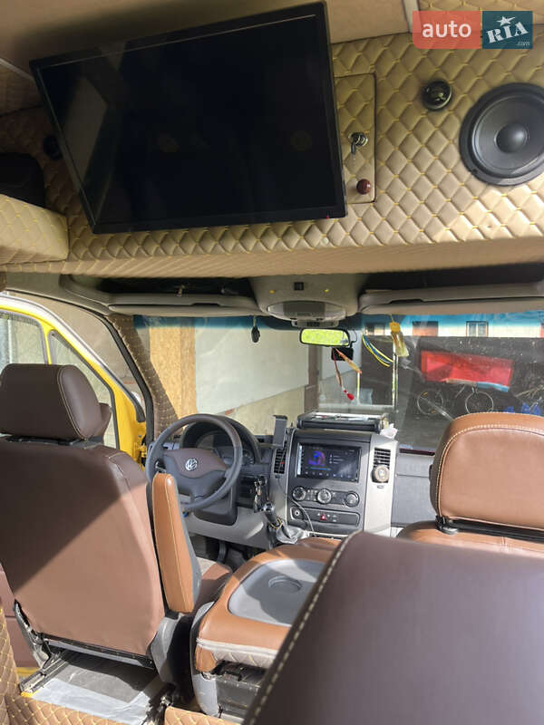 Грузопассажирский фургон Volkswagen Crafter 2016 в Самборе
