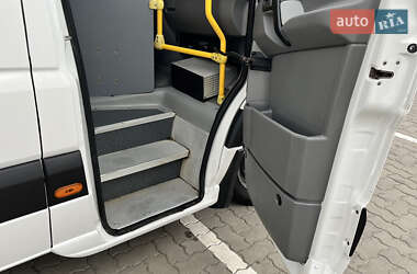 Пригородный автобус Volkswagen Crafter 2014 в 