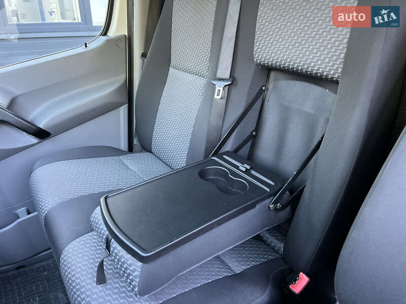 Грузовой фургон Volkswagen Crafter 2014 в Черновцах