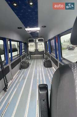 Туристический / Междугородний автобус Volkswagen Crafter 2012 в 