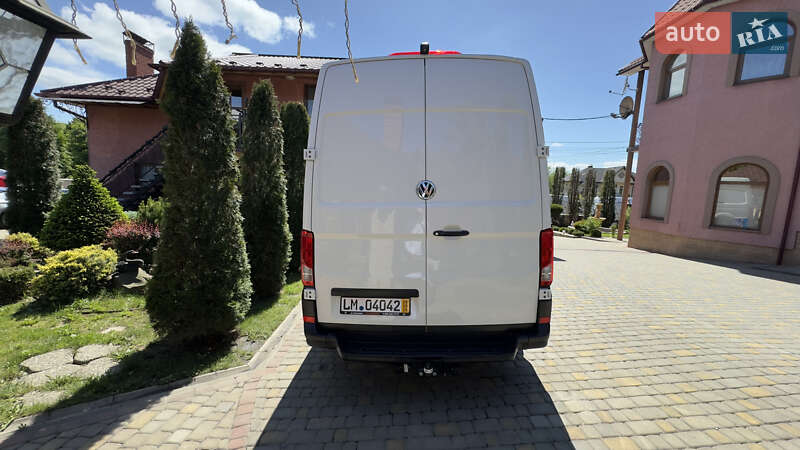 Вантажний фургон Volkswagen Crafter 2017 в Сваляві