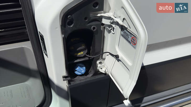 Вантажний фургон Volkswagen Crafter 2017 в Сваляві