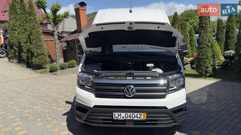 Вантажний фургон Volkswagen Crafter 2017 в Сваляві