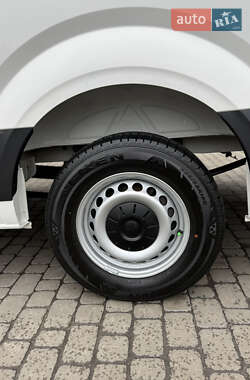 Грузовой фургон Volkswagen Crafter 2020 в 