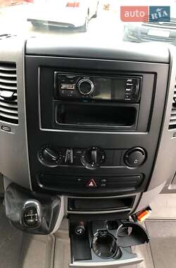 Грузовой фургон Volkswagen Crafter 2009 в 