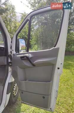 Грузовой фургон Volkswagen Crafter 2012 в 