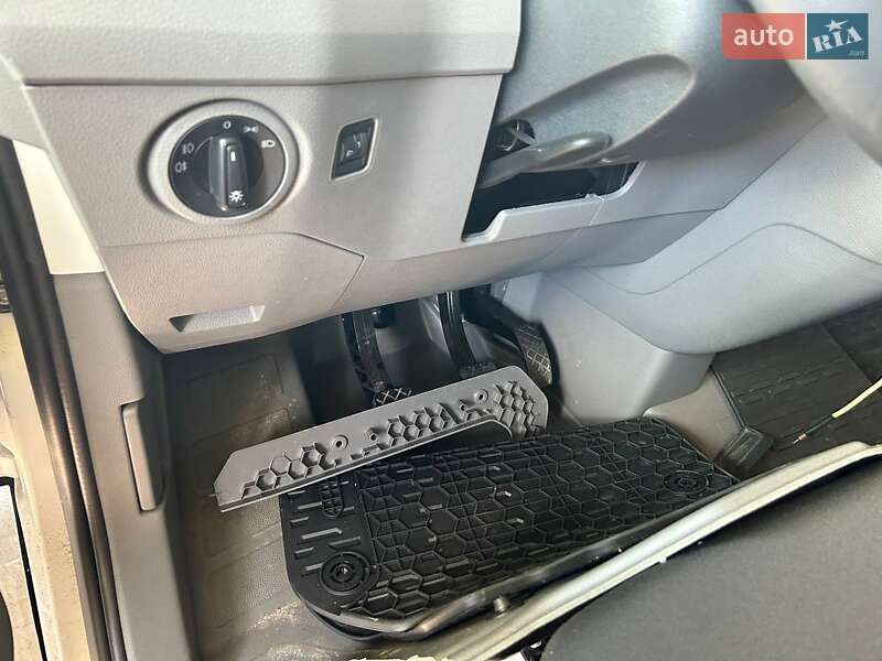 Грузовой фургон Volkswagen Crafter 2023 в Киеве