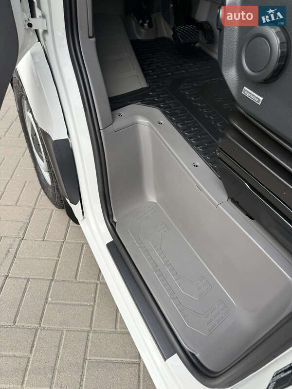 Грузовой фургон Volkswagen Crafter 2021 в Киеве