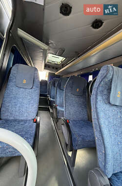 Туристический / Междугородний автобус Volkswagen Crafter 2013 в 