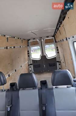 Грузовой фургон Volkswagen Crafter 2016 в 