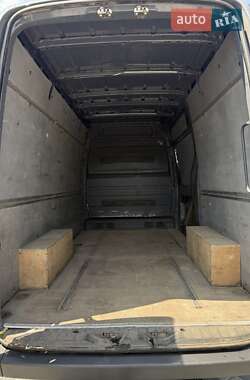 Грузовой фургон Volkswagen Crafter 2016 в 