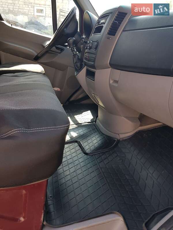 Грузовой фургон Volkswagen Crafter 2007 в Змиеве