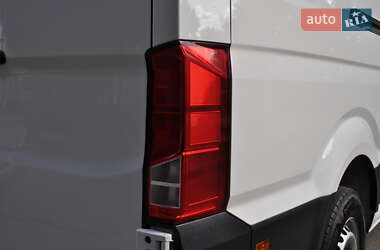 Грузовой фургон Volkswagen Crafter 2020 в 