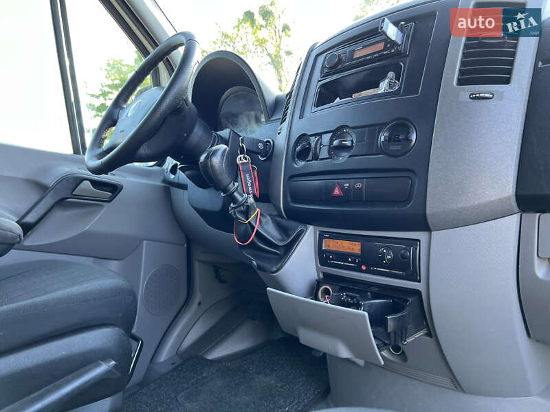 Автовоз Volkswagen Crafter 2011 в Владимире