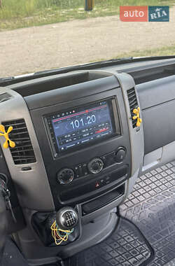 Грузовой фургон Volkswagen Crafter 2014 в 
